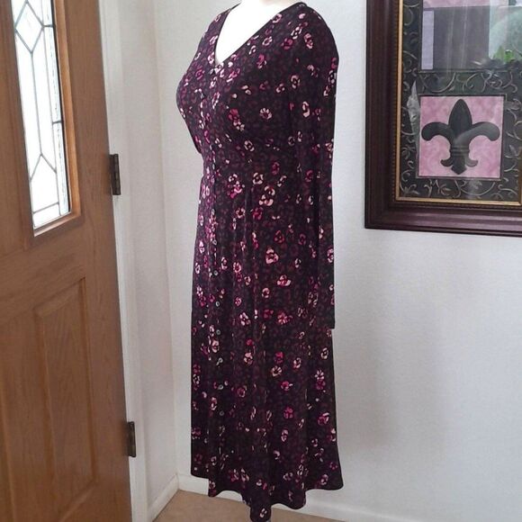 Talbots, Abstract Petal print, long sleeve Midi Dress - Picture 9 of 16